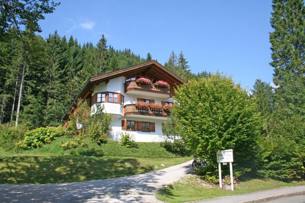 Ferienhaus Am Roemerweg Klais Εξωτερικό φωτογραφία